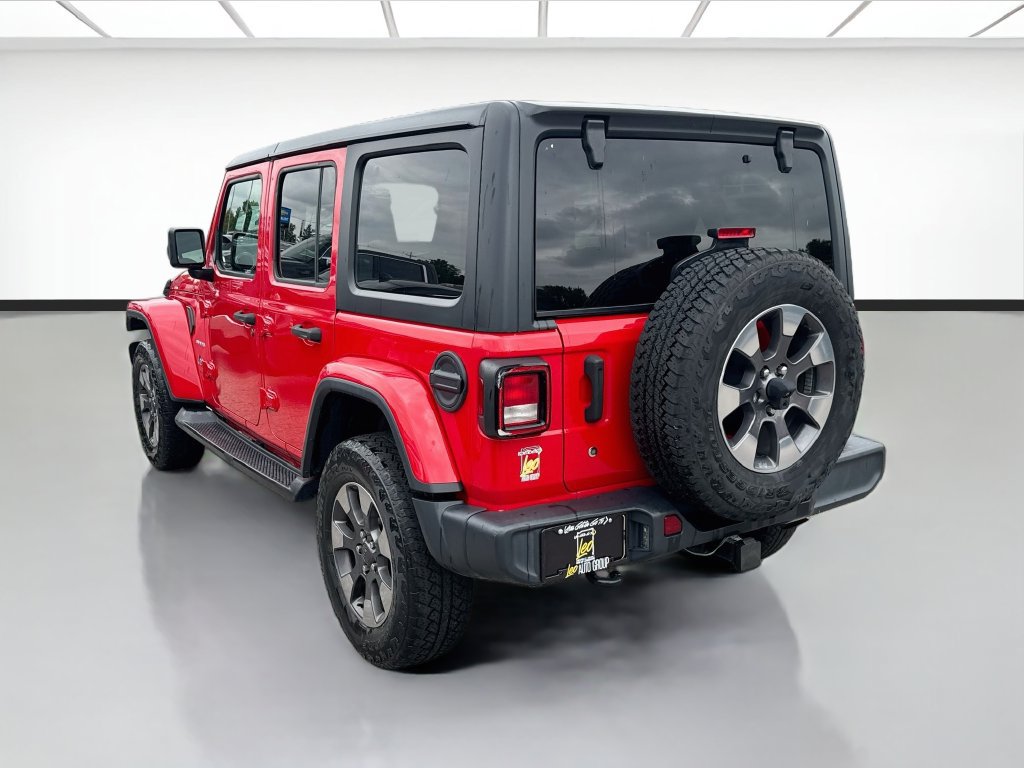 Used 2018 Jeep Wrangler Unlimited Sahara AWD/4WD image 7