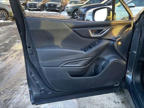 Used 2023 Subaru Forester Premium image 23