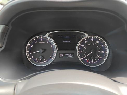 Used 2013 INFINITI JX35 AWD w/ Premium Pkg image 9