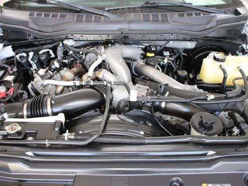Used 2022 Ford F250 Platinum AWD/4WD image 33