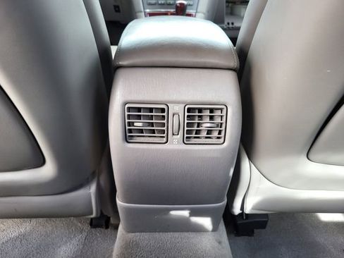 Used 2004 Lexus ES 330 FWD image 23