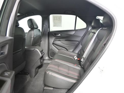 Used 2024 Chevrolet Equinox RS AWD/4WD image 17