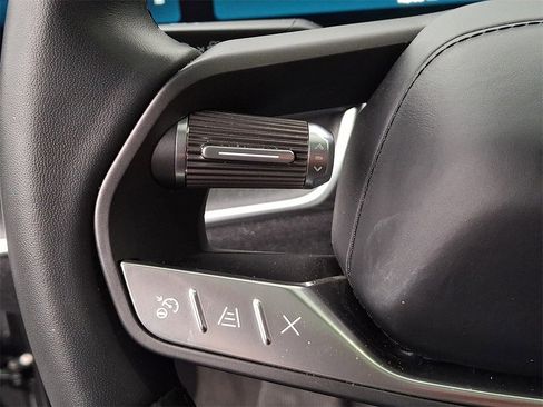 Used 2024 Lucid Air Touring image 23