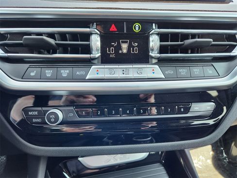 Certified 2024 BMW X3 xDrive30i w/ Convenience Package image 22