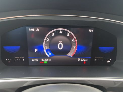 Used 2022 Volkswagen Tiguan SE R-Line AWD/4WD image 19