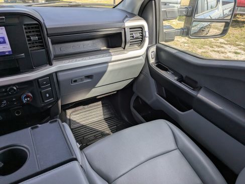 Used 2024 Ford F250 XL w/ XL Chrome Package AWD/4WD image 15