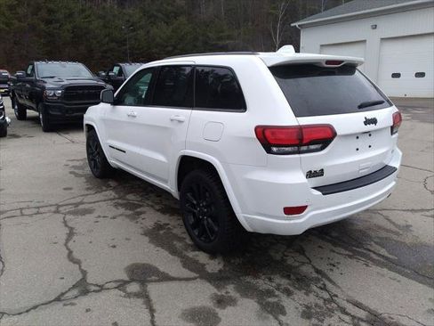 Certified 2021 Jeep Grand Cherokee Laredo X AWD/4WD image 14