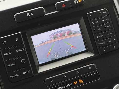 Used 2017 Ford F150 XLT w/ Trailer Tow Package image 17