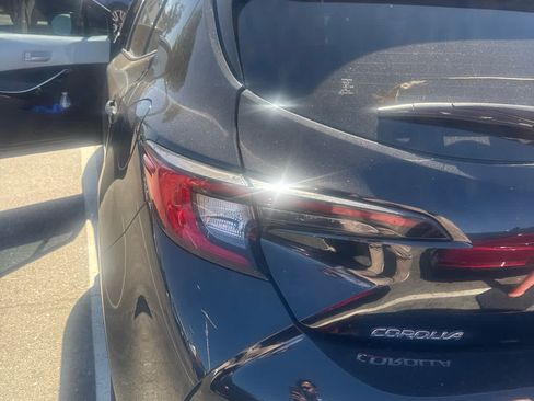 Used 2023 Toyota Corolla XSE FWD image 7