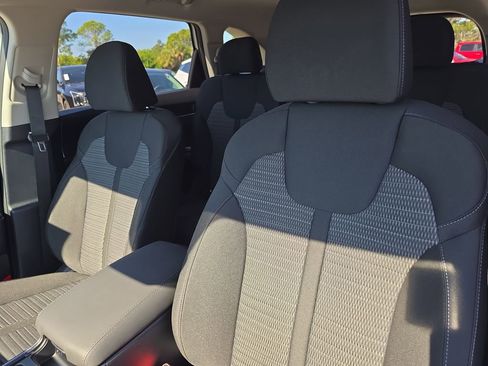 New 2026 Kia Sorento LX FWD image 23