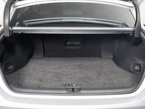 Certified 2020 Lexus ES 300h w/ Accessory Package FWD image 14