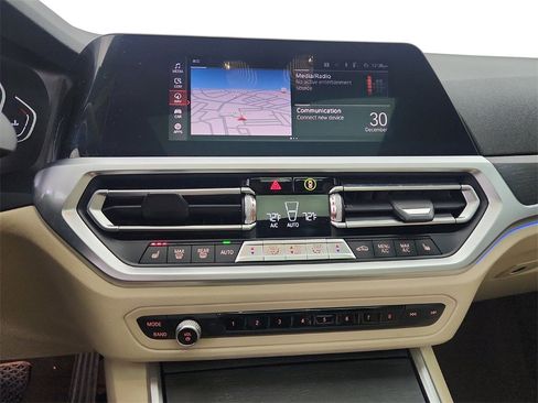 Used 2021 BMW 330i xDrive Sedan w/ Convenience Package image 19