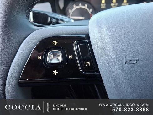 Certified 2022 Lincoln Corsair AWD w/ Equipment Group 101A image 21