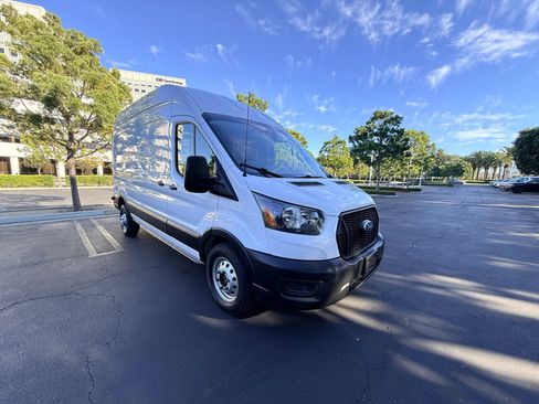 Used 2024 Ford Transit 250 148 High Roof AWD image 7