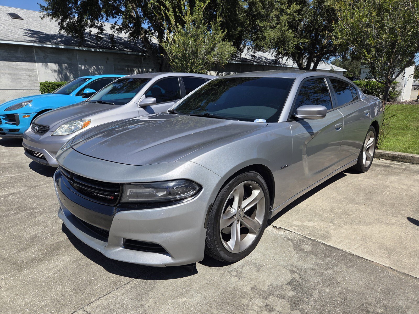 Used 2017 Dodge Charger R/T RWD image 3