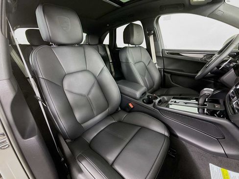 New 2026 Porsche Macan AWD/4WD image 29