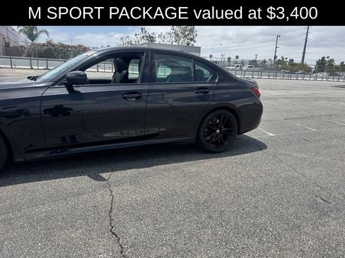 Used 2022 BMW 330i Sedan w/ M Sport Package RWD image 2