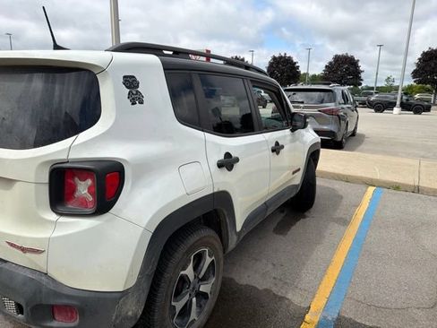 Used 2019 Jeep Renegade Trailhawk AWD/4WD image 5