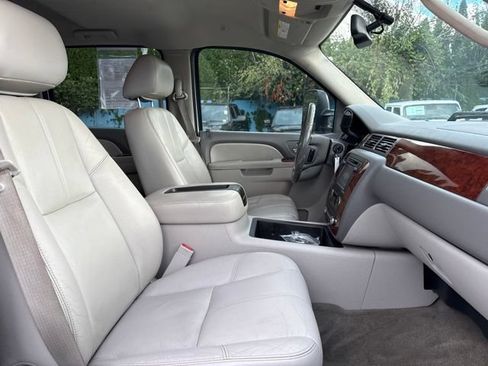 Used 2012 Chevrolet Silverado 2500 LTZ w/ LTZ Plus Package AWD/4WD image 10