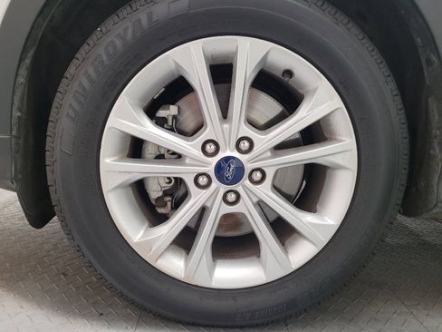 Used 2019 Ford Escape SE FWD image 31
