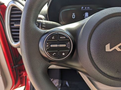 Certified 2023 Kia Soul LX image 28