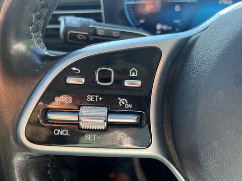 Used 2020 Mercedes-Benz GLS 450 4MATIC image 18