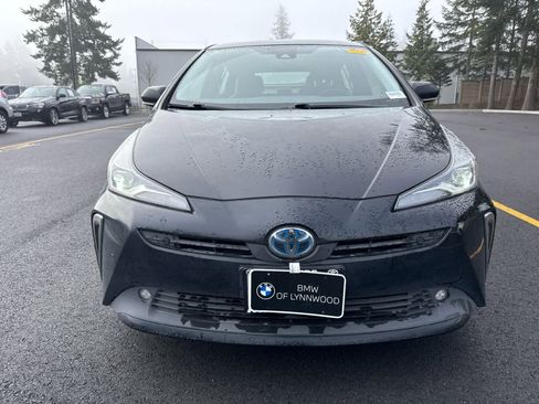 Used 2020 Toyota Prius XLE w/ Advanced Technology Package image 2