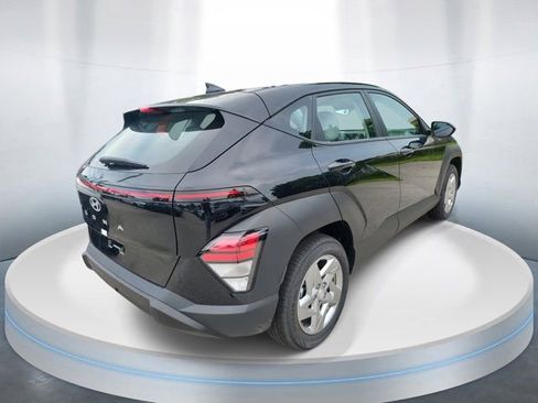 Certified 2026 Hyundai Kona SE image 4