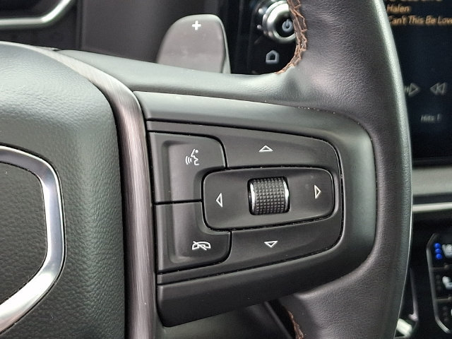 Used 2024 GMC Sierra 1500 AT4 w/ Technology Package AWD/4WD image 8