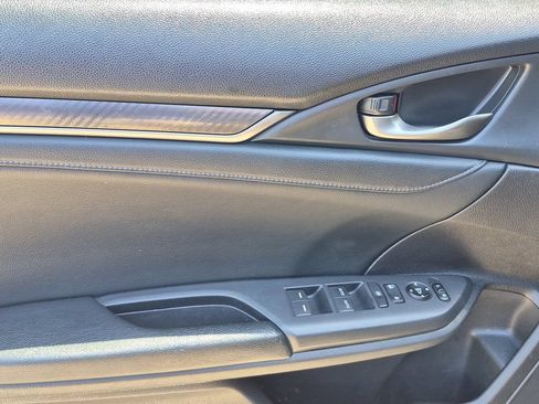 Used 2019 Honda Civic Sport Touring image 19