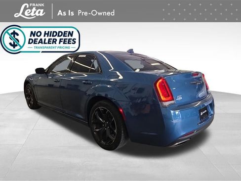 Used 2020 Chrysler 300 Touring w/ Sport Appearance Package RWD image 4