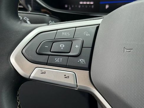 Certified 2024 Volkswagen Taos S FWD image 24