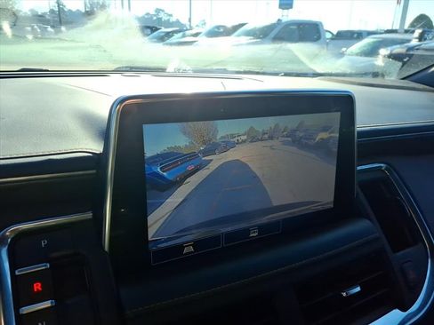 Used 2021 GMC Yukon AT4 image 24