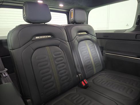 Used 2024 Rivian R1S Adventure AWD/4WD image 25
