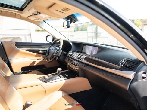 Used 2015 Lexus LS 460 AWD w/ Comfort Package image 15