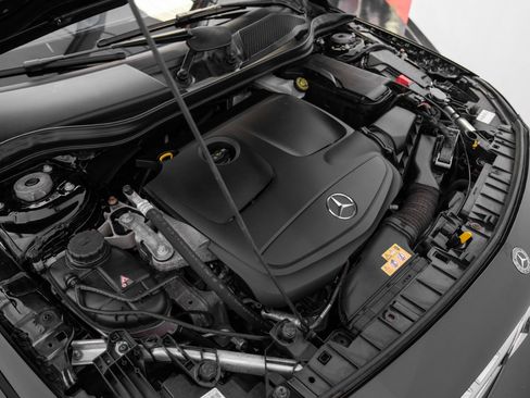 Used 2018 Mercedes-Benz GLA 250 4MATIC image 48