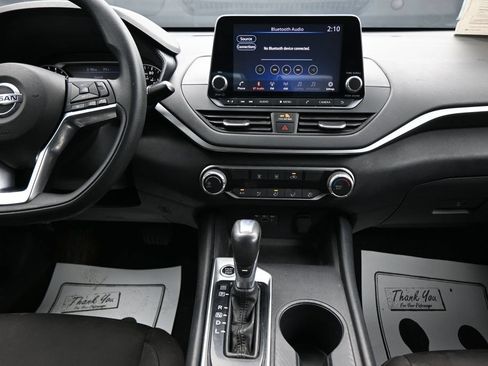Used 2020 Nissan Altima 2.5 S FWD image 17
