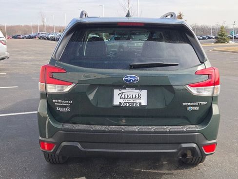 Used 2023 Subaru Forester Premium image 13