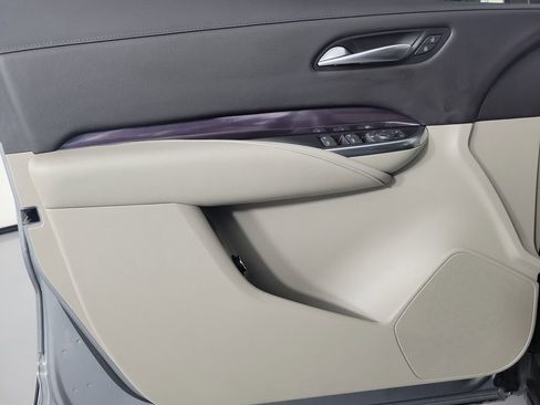 Certified 2023 Cadillac XT4 Luxury image 18