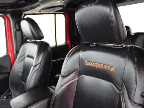 Used 2020 Jeep Gladiator Mojave image 4