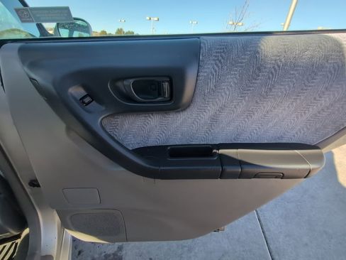 Used 2001 Subaru Forester S image 26