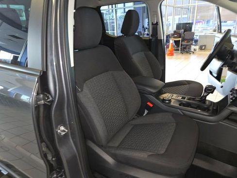 Used 2025 Ford Ranger XLT w/ Equipment Group 301A High AWD/4WD image 24