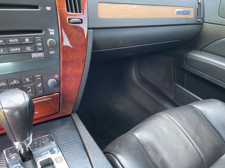 Used 2006 Cadillac STS V8 w/ Preferred Equipment Group RWD image 5