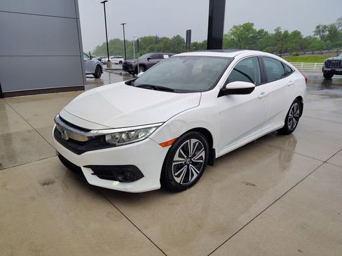 Used 2018 Honda Civic EX-L image 6