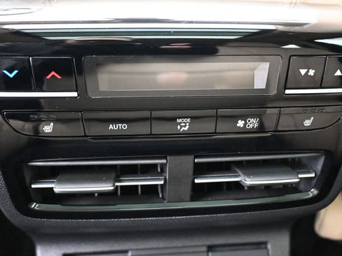 Used 2023 Acura MDX SH-AWD w/ Advance Package image 23