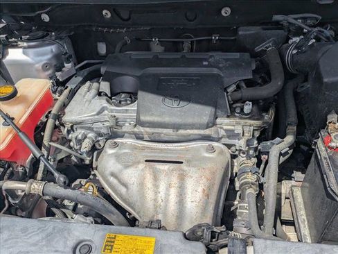 Used 2015 Toyota RAV4 LE FWD image 20