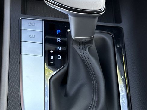 New 2026 Hyundai Elantra Sport FWD image 25
