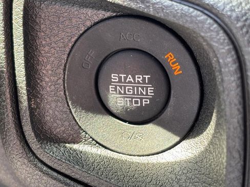 Used 2024 Jeep Wrangler Unlimited Sport AWD/4WD image 20