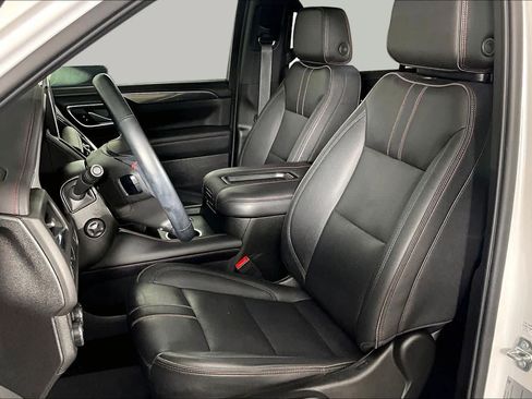 Used 2023 Chevrolet Tahoe RST w/ Luxury Package RWD image 8