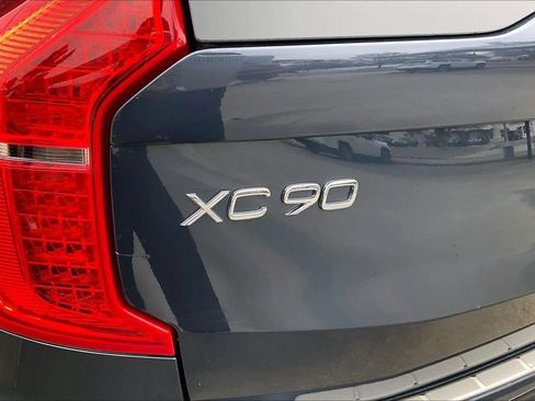 Used 2024 Volvo XC90 B6 Ultimate w/ Lounge Package image 30